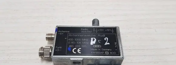 Audi A8 S8 D2 4D Antenna control unit 4B5035585 0145108 4001000Z