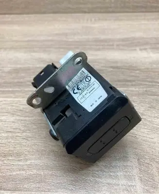 Toyota Corolla Verso AR10 Ignition lock 2584ARI24KTY