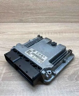 Volkswagen PASSAT B6 Engine control unit/module ECU 06F906056AM 0261S02132