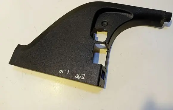 BMW 3 E90 E91 Foot area side trim 51437066989 11242010