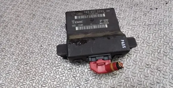 Volkswagen Golf V Door control unit/module 1K0907530C 1K0907531