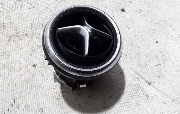 Mercedes-Benz CLA C117 X117 W117 Dash center air vent grill A1178300354