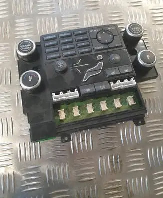 Volvo V70 Climate control unit 30782281