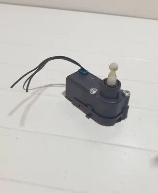 Opel Zafira B Headlight level adjustment motor 0307853306