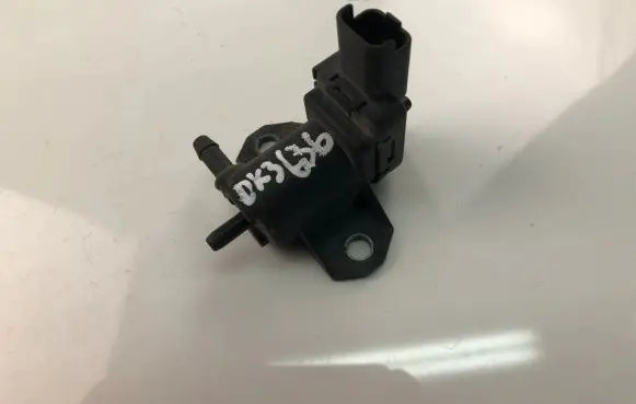Citroen C3 Picasso Turbo solenoid valve 9688124580