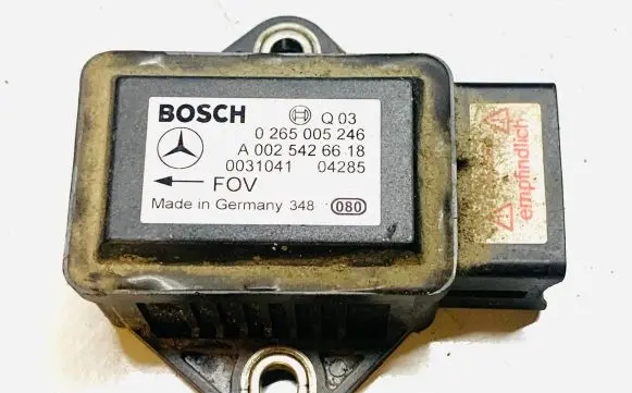 Mercedes-Benz Vito Viano W639 ESP acceleration yaw rate sensor A0025426618 0265005246