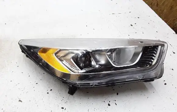 Ford Escape III Headlight/headlamp GJ5413W029BH