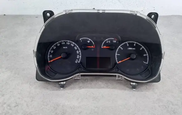 Opel Corsa D Speedometer (instrument cluster) 5550011005