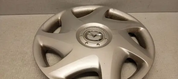 Mazda 6 R15 wheel hub/cap/trim GJ6A37170