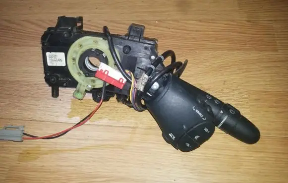 Multifunctional control switch/knob