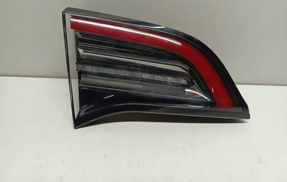 Tesla Model 3 Tailgate rear/tail lights 
