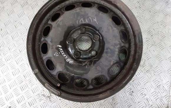 Volkswagen PASSAT B6 R16 steel rim 