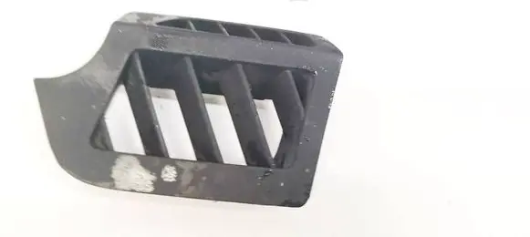 Toyota Avensis T270 Dash center air vent grill 5596105050 55961-05050