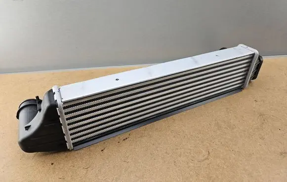 BMW 3 E46 Intercooler radiator 2246795 17512246795