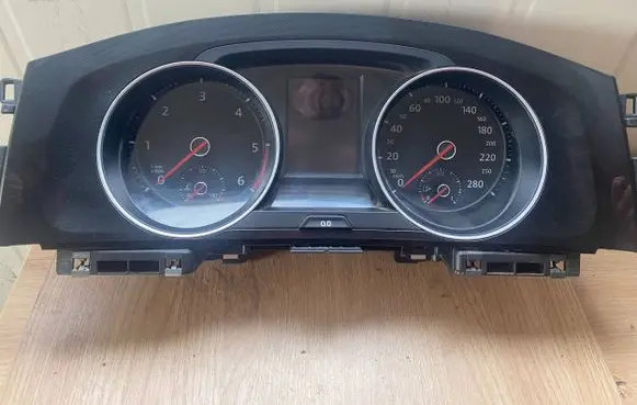 Volkswagen Golf VII Speedometer (instrument cluster) 5G1920757A 5G1920 1555030435