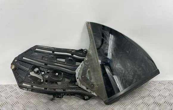BMW 3 E46 Rear door window regulator with motor 8215274