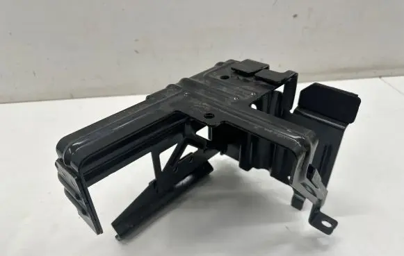 Battery bracket