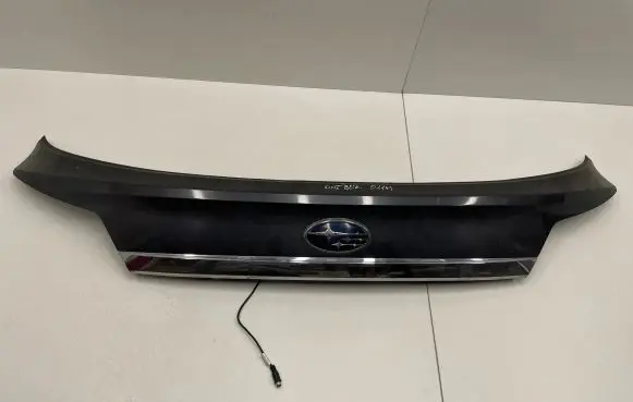 Subaru Outback Tailgate trim 91112AJ050 C08010035 C08010034X
