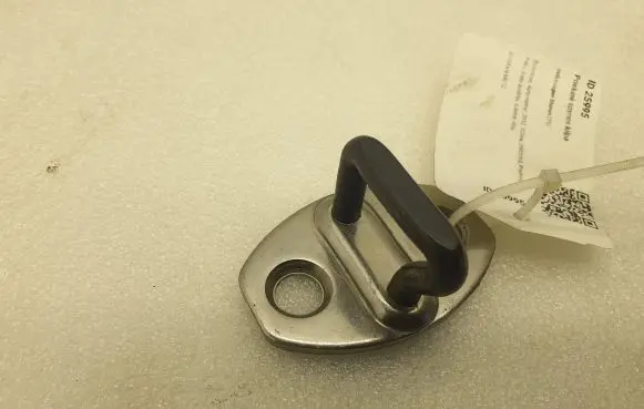 Volkswagen Sharan Front door lock loop/hook striker 5K0837033