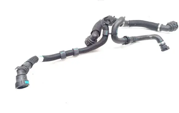 Land Rover Range Rover Evoque L551 Engine coolant pipe/hose L8D2-8260-BA