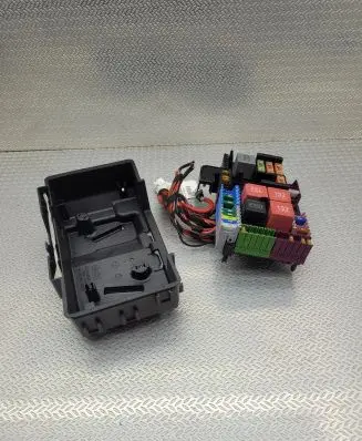 Mercedes-Benz C W205 Fuse box set A2059068501 A2055400840