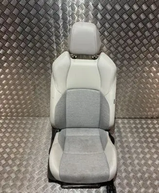 Toyota Yaris XP210 Front passenger seat PK20875