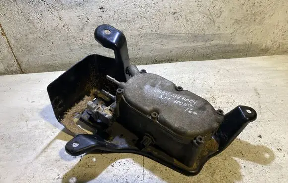 Jeep Grand Cherokee Fuel filter housing 68142265AB