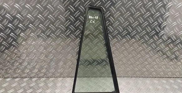 Toyota RAV 4 (XA30) Rear vent window glass 