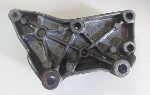 Mercedes-Benz C W204 Engine mounting bracket A6510940039