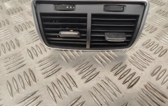 Audi A7 S7 4G Dash center air vent grill 4G0819203