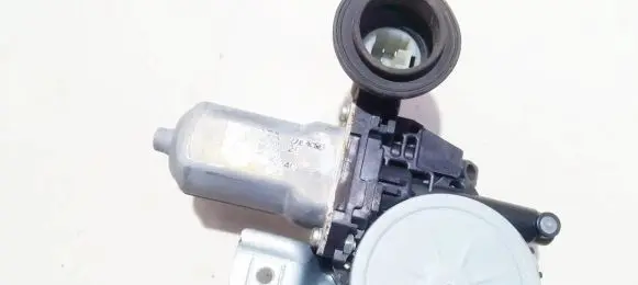 Toyota Auris 150 Front door window regulator motor 857200d120 85720-0d120