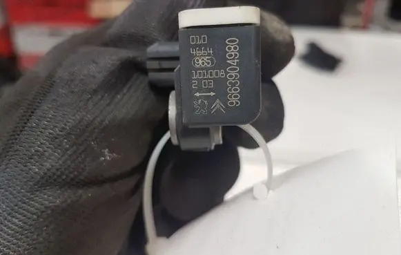 Peugeot 3008 I Airbag deployment crash/impact sensor 9663904980