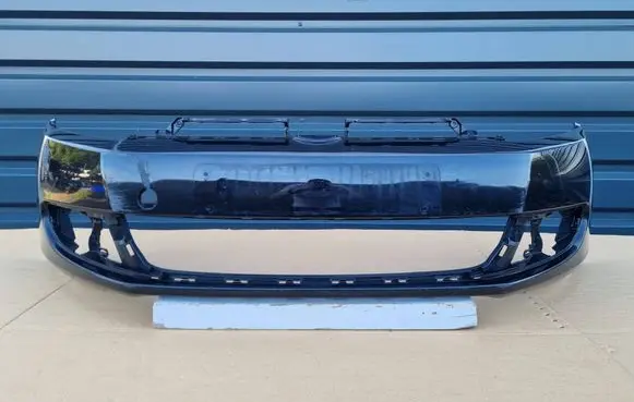 Volkswagen Golf VI Front bumper 1K9807221