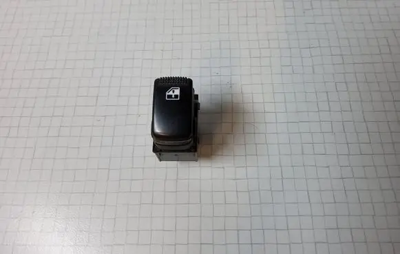 KIA Sorento Electric window control switch