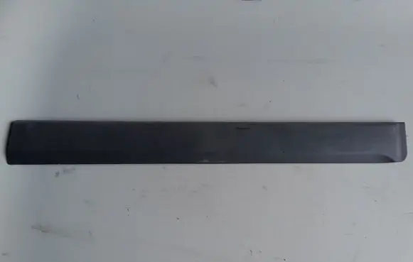 Opel Antara Front door trim (molding) 96660214