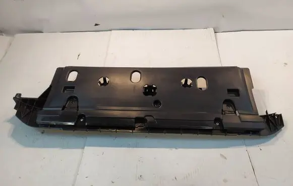 Peugeot 208 Engine splash shield/under tray 9673277680 1084644X