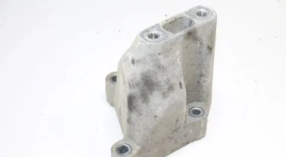 Chrysler 300 - 300C Gearbox mounting bracket 04578181AA