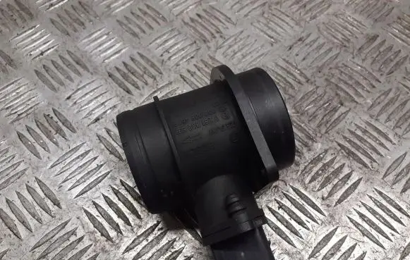 Seat Toledo II (1M) Mass air flow meter 038906461B