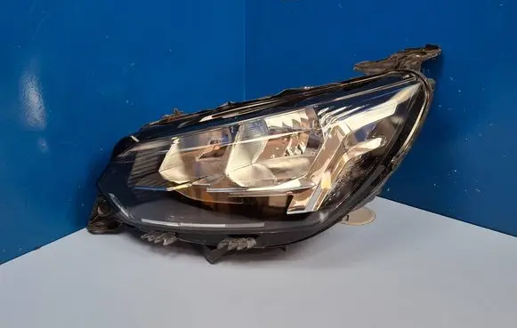 Peugeot 208 Headlight/headlamp 9823194080 90174682