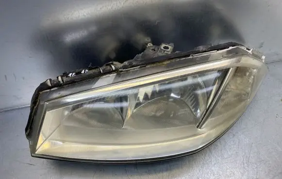 Renault Megane II Headlight/headlamp 8200073220J 89306990 01102