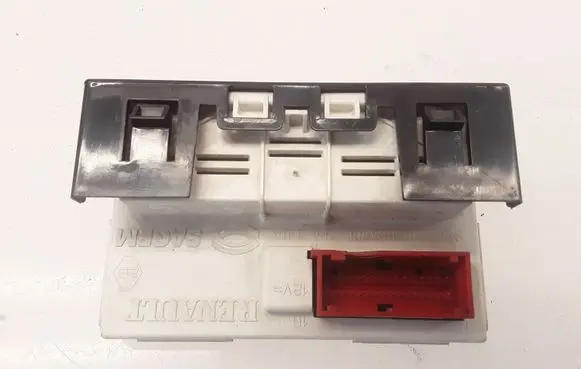 Renault Megane II Screen/display/small screen 8200107839 216676711