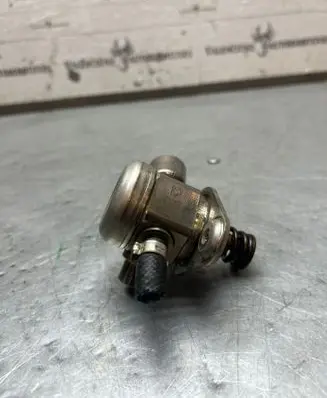 Fuel injection high pressure pump