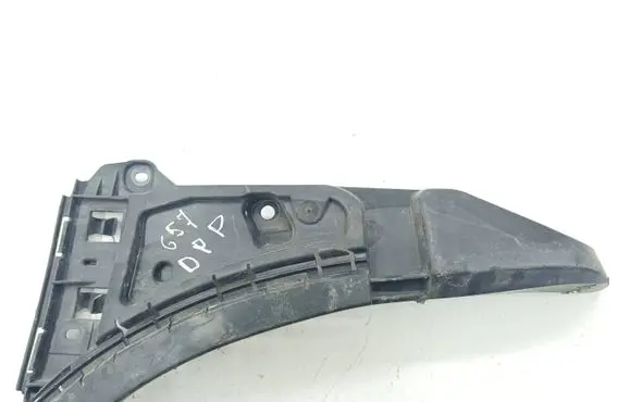 Volvo XC90 Front bumper mounting bracket 08620564