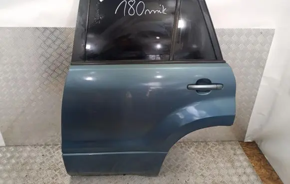 Suzuki Grand Vitara II Rear door