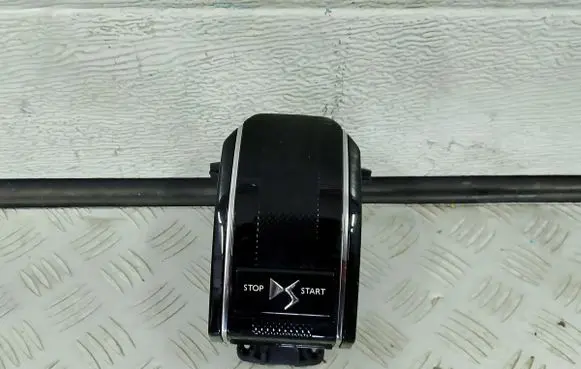 Citroen DS7 Crossback Central console control unit 