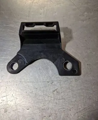 KIA Sorento Radiator mount bracket 62240