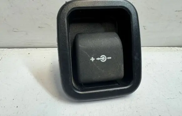BMW 3 F30 F35 F31 12 V Socket (rear) 57143111