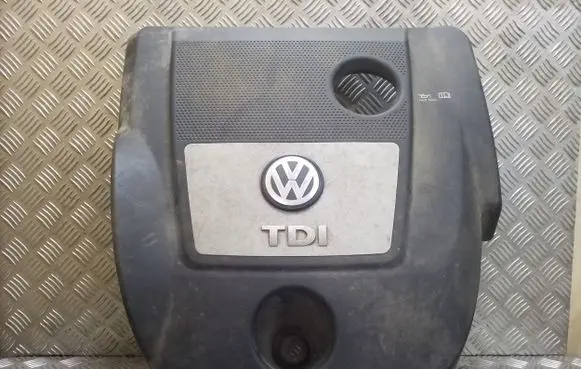 Volkswagen Golf IV Engine cover (trim) 038103925EK
