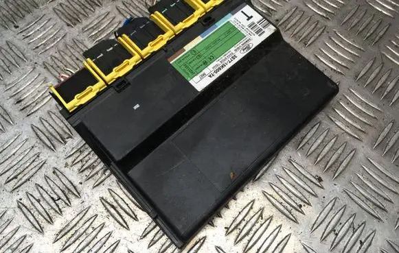 Ford Mondeo Mk III Comfort/convenience module 3S7T15K600TA 5WK48752B T83SA