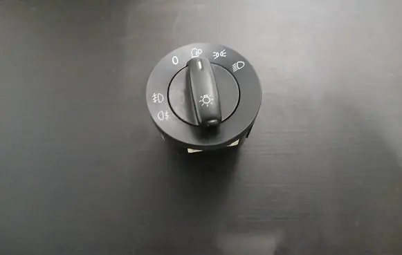 Volkswagen PASSAT B6 Light switch 1K0941431N